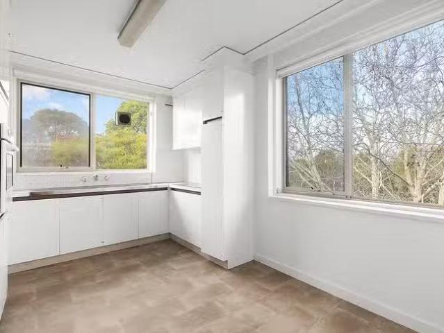 Just in! 5/15 Auburn Grove, Hawthorn East, VIC 3123