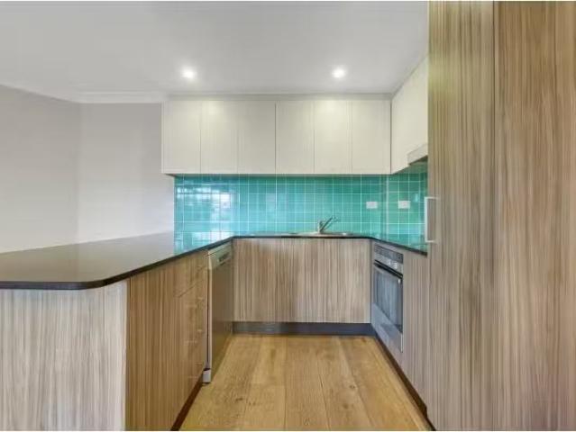 Nice 5/27 29 Station Street, West Ryde Apartment for rent Lis.