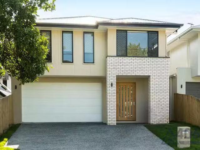 Unique 52 Nelson Parade, Indooroopilly, QLD 4068