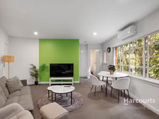For Rent! 5/2 4 Garden Avenue, EAST MELBOURNE, VIC 3002 Apar.