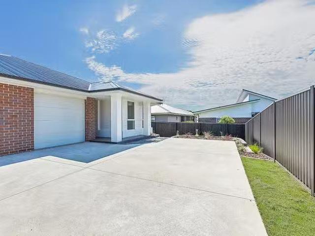 Charming 52A Mountain Ash Drive, Cooranbong, NSW 2265