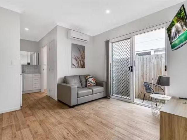 Unique 5/37 Annie Street, Rocklea, QLD 4106