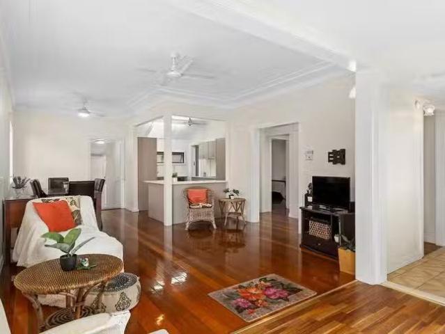 Cozy 53 Gosford Street, Mount Gravatt, QLD 4122