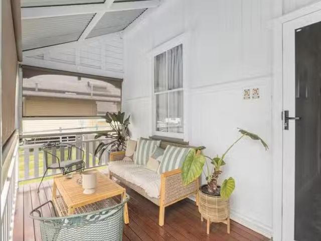 Nice 53 Lusitania Street, Newtown, QLD 4305
