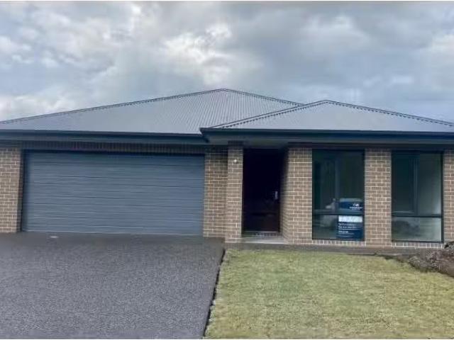 Rental! 5 BR 36 Cliften Avenue, Cliftleigh House for rent Lis.