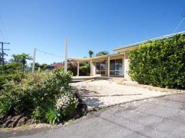 Nice 5 BR 37 Mcallisters Road, Bilambil Heights House for rent.