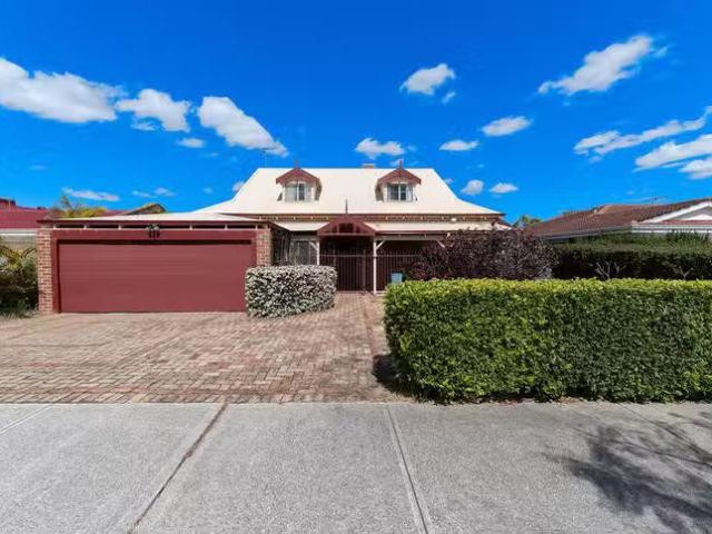 Deal! 5 BR 7 Prescott Drive, Kardinya, WA 6163