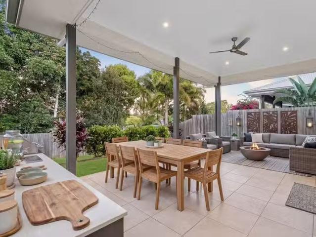 New 5 BR 6 Rye Street, WELLINGTON POINT, QLD 4160 House for.