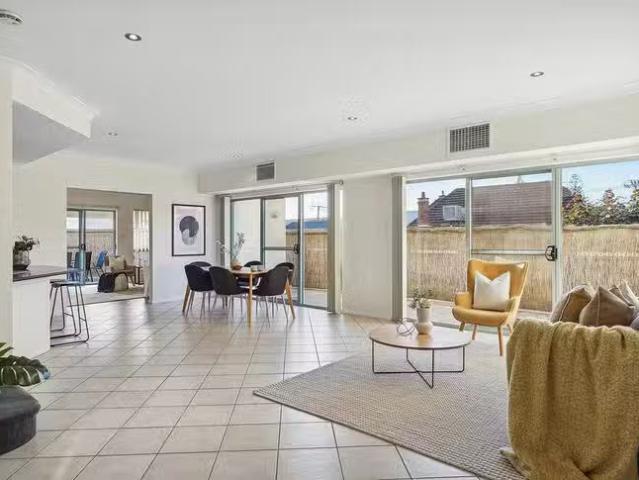 Charming 5 Maroong Avenue, Glenelg South, SA 5045