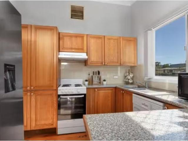 Cozy 5 Newell Avenue, Gunnedah House for rent Listed by Leah.