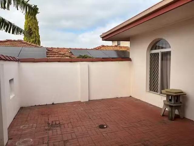 Rental! 5 Sycamore Drive, Duncraig, WA 6023