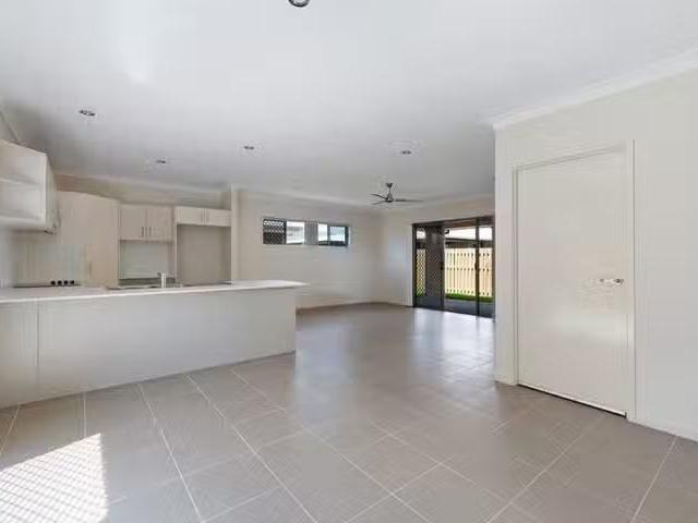 Just in! 5 Parkland Circuit, Pimpama, QLD 4209
