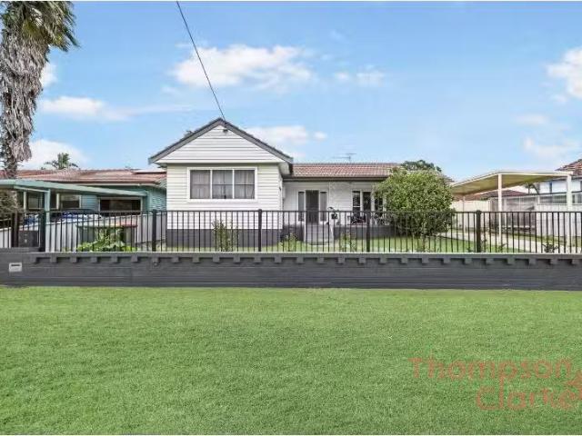Just in! 5 Richardson Street, East Maitland House for rent Li.