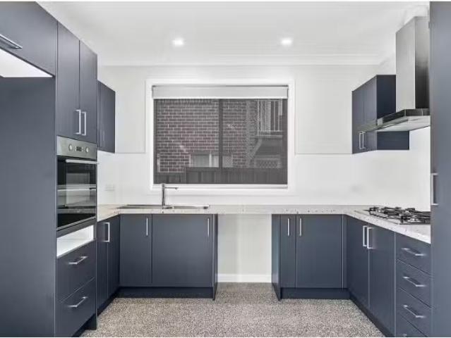 Rental! 5A Dalby Street, EAST CORRIMAL Apartment for rent Lis.
