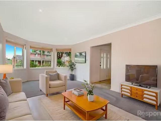 Cheap 64 Bella Vista Drive, Bella Vista House for rent Listed.