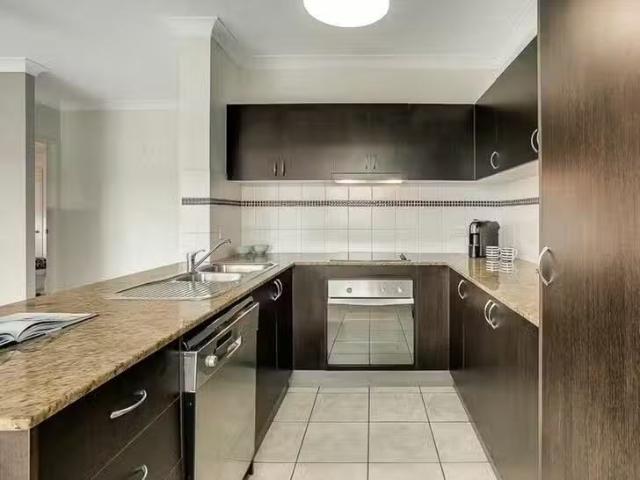 For Rent! 6/550 Sandgate Road, Clayfield, QLD 4011