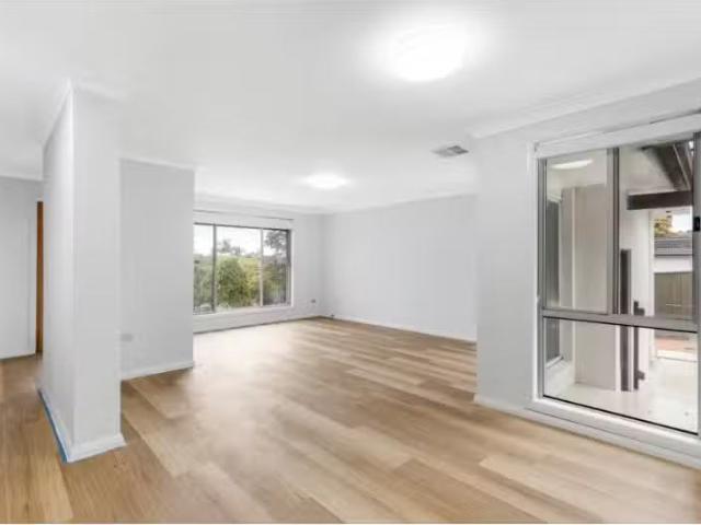 Nice 65 Marton Crescent, Kings Langley House for rent Listed.