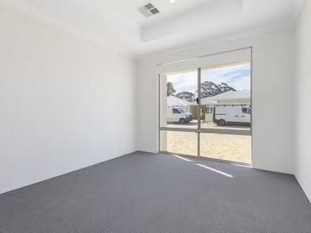 Unique 66 Dynasty Way, Forrestdale, WA 6112