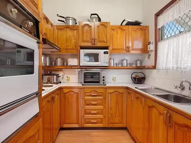 Cozy 67 Mcmasters Road, Woy Woy, NSW 2256