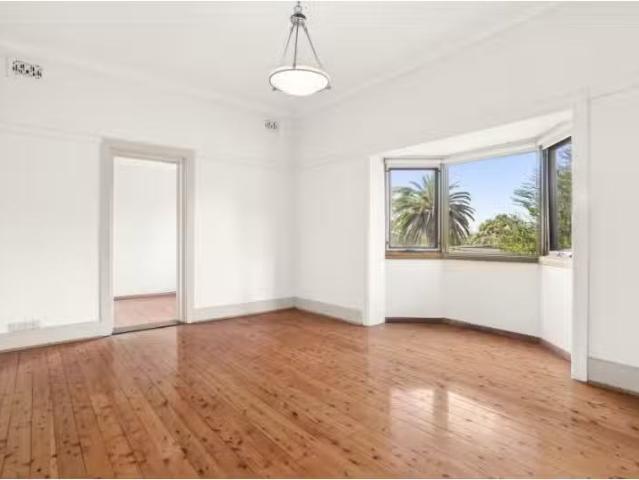 Cheap 67 Baroona Road, Northbridge House for rent Listed by D.