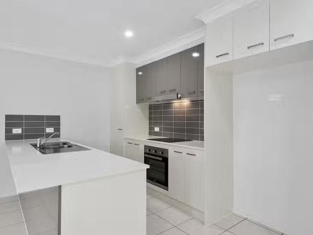 Deal! 69 Barlow Street, Cranley, QLD 4350