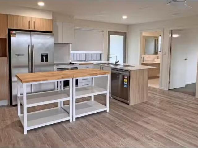 Cozy 69c Vera Drive, COFFS HARBOUR House for rent Listed by T.