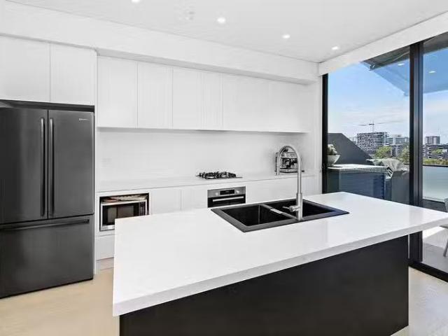 New 602/290 Keira Street, Wollongong, NSW 2500