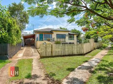 Cozy 60 Blaker Road, Mitchelton, QLD 4053