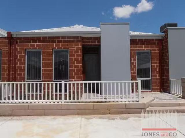 Cozy 60 Cheriton Avenue, Ellenbrook, WA 6069