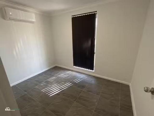 Cheap 61 Burnham Way, Girrawheen, WA 6064