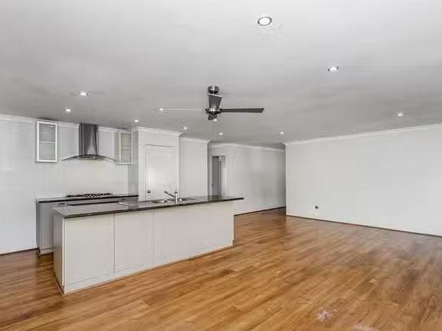 Unique 61 Highcliffe Circle, Lakelands, WA 6180