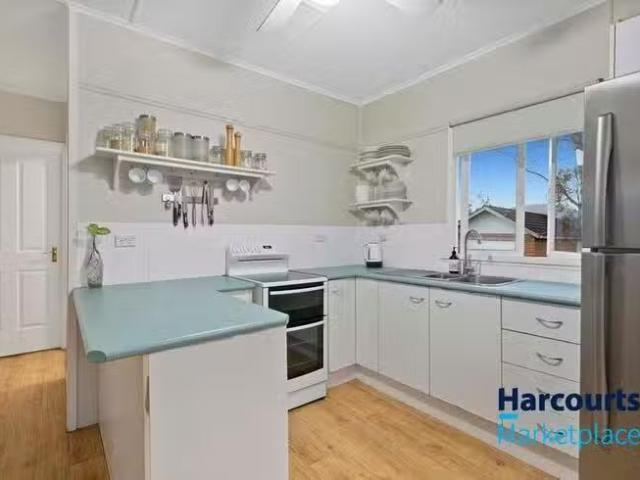 Cheap 61 Price Street, Oxley, QLD 4075