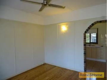 Just in! 61B Australia Avenue, UMINA BEACH Apartment for rent.