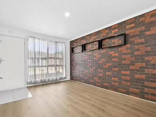 Unique 6/220 222 Wilsons Road, Whittington, VIC 3219