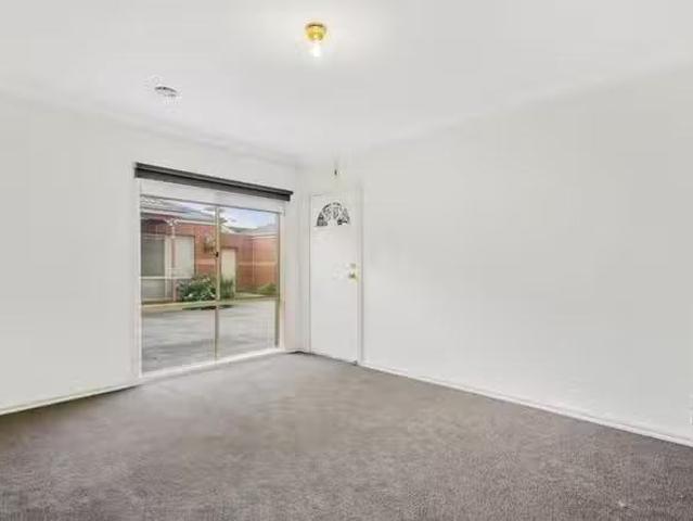 Nice 6/25 27 Thorpe Street, Newport, VIC 3015