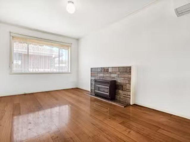 Cheap 6/3 Balloan Street, Coburg VIC 3058