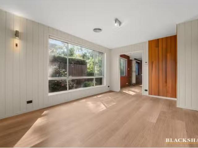 For Rent! 63 Hurley Street, Mawson House for rent Listed by T.