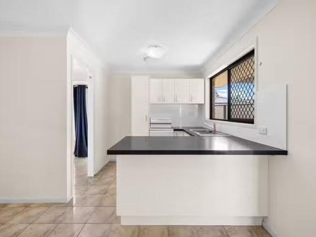 Nice 6 Chipping Drive, Alexandra Hills, QLD 4161