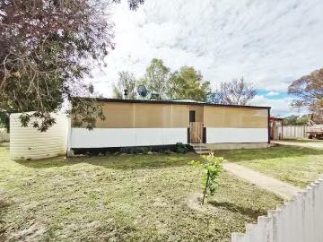 Just in! 6 Clark Place, Eneabba, WA 6518