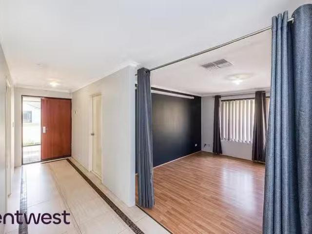 Unique 6 Amalfi Way, Canning Vale, WA 6155