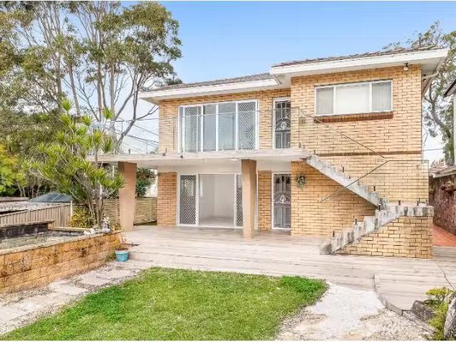 Cheap 6 BR 29b Murralin Lane, Sylvania House for rent Listed.