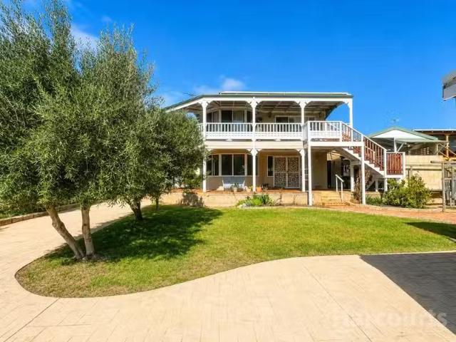 Charming 6 BR 7 Scud Street, FALCON, WA 6210 House for Rent