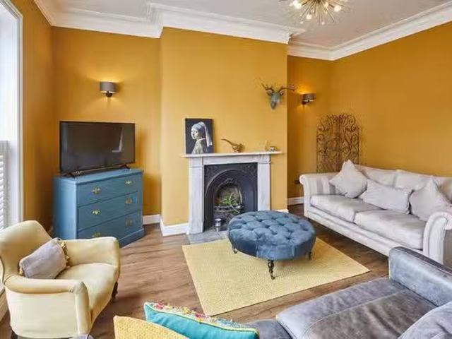 For Rent! 6 BR Mulgrave Place