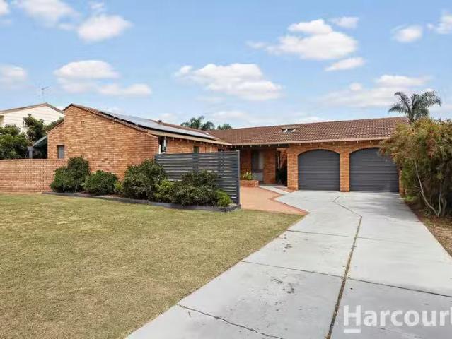 For Rent! 6 BR Room 2 67 Glencoe Parade, HALLS HEAD, WA 6210.
