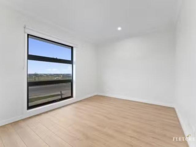 Deal! 6 Drum Street, Mambourin VIC 3024 House For Lease