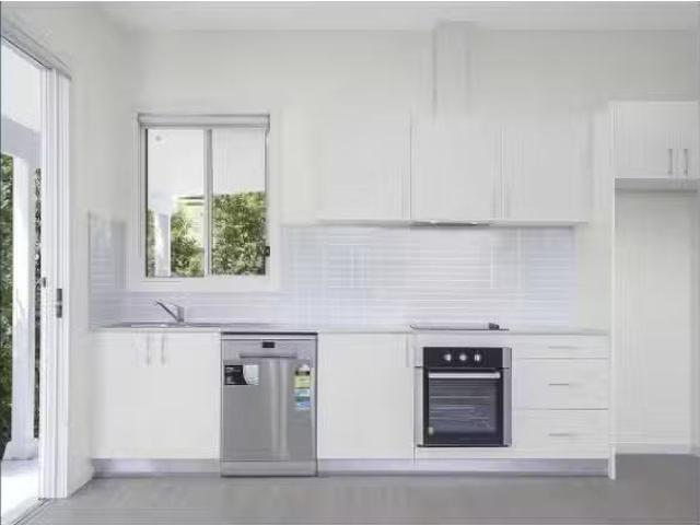 Charming 6 Johnston Lane, Lane Cove West Apartment for rent L.