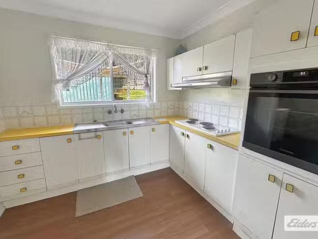 For Rent! 6 Little John Street, Daisy Hill, QLD 4127