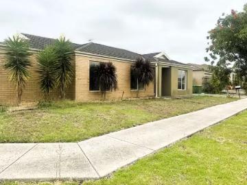 Charming 6 Milla Way, Koo Wee Rup VIC 3981