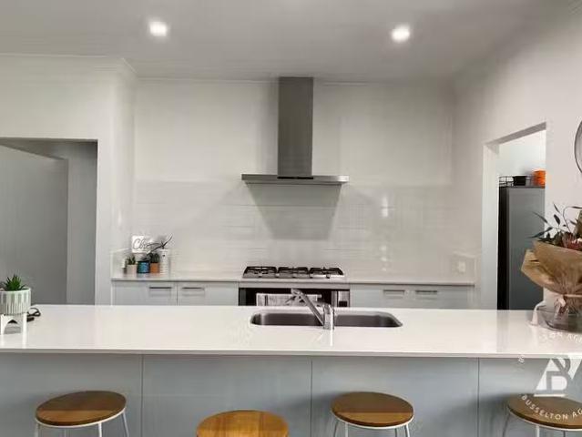 Cozy 6 Muirfield Road, Dunsborough, WA 6281