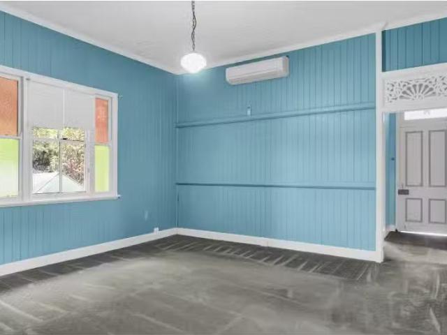 Just in! 6 Northland Street, NEWTOWN House for rent Listed by.
